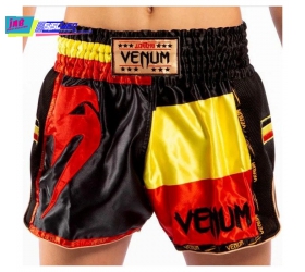 Venum Giant Muay Thai shorts - Black/Yellow/Red